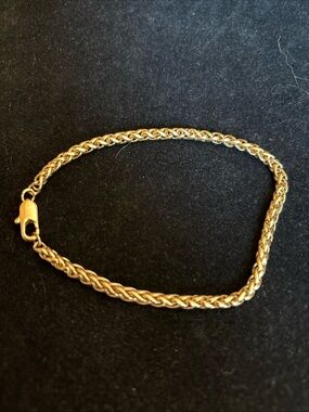 Classic Gold tone  Braided Women's Bracelet with Lobster Clasp 9”
